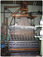 シャトル織機-写真1