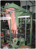 ニードル織機-写真2